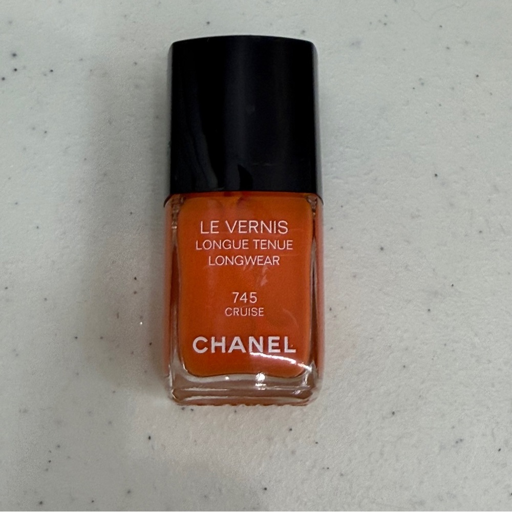 CHANEL Nail Polish 745 Le Vernis Longwear Cruise New - Picture 4 of 6